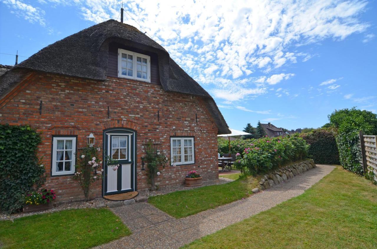 Holiday home Friesenhaus Kaeptn Hahn Hausteil 05 *